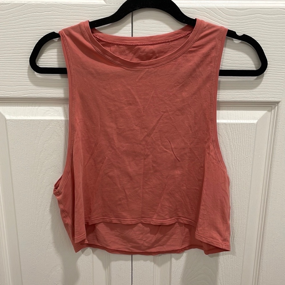 Lululemon crop tank